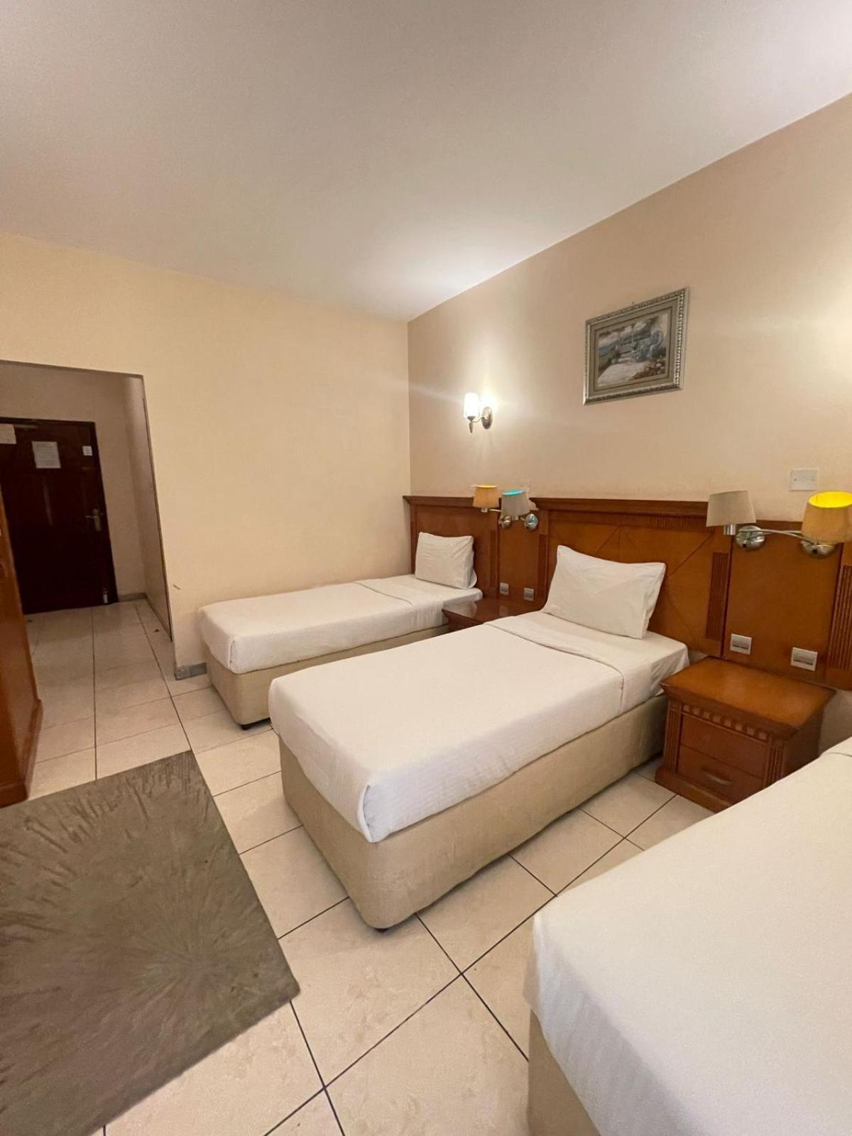 Tara Hotel Llc Dubai Eksteriør billede
