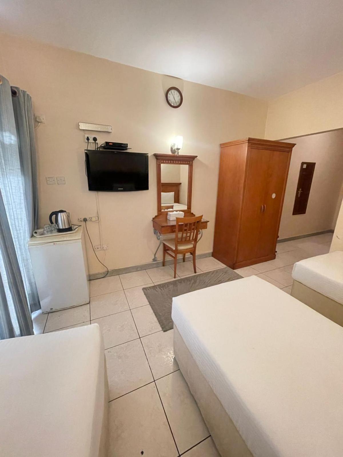 Tara Hotel Llc Dubai Eksteriør billede